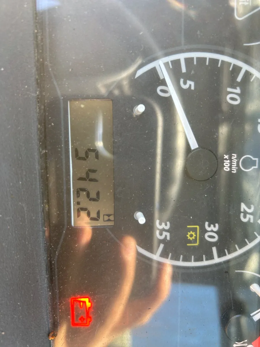 2018 John Deere 1026R Compact Tractor - Image 2