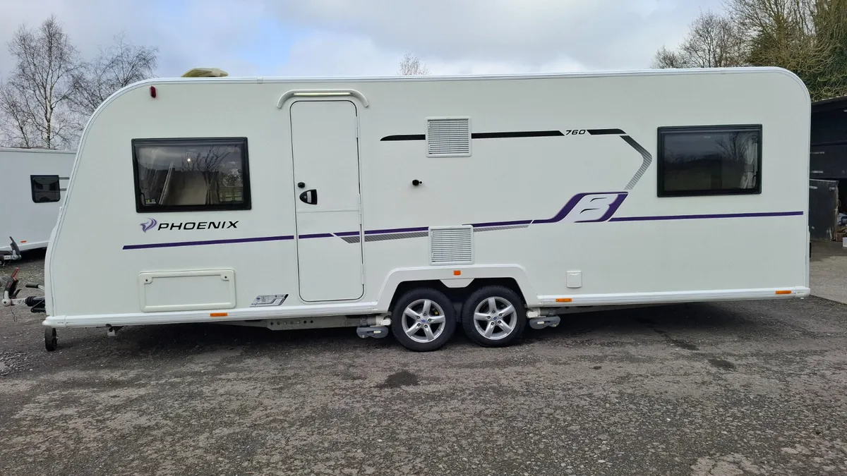Bailey Phoenix 6 berth caravan - Image 3
