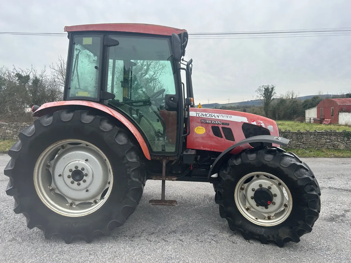 2014 Tumosan 8105 - Image 4