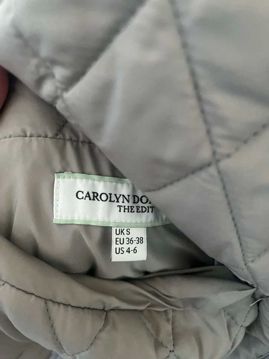 Caroline Donnelly sleeveless jacket - Image 2