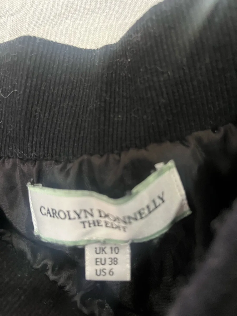 Caroline Donnelly sleeveless jacket - Image 4