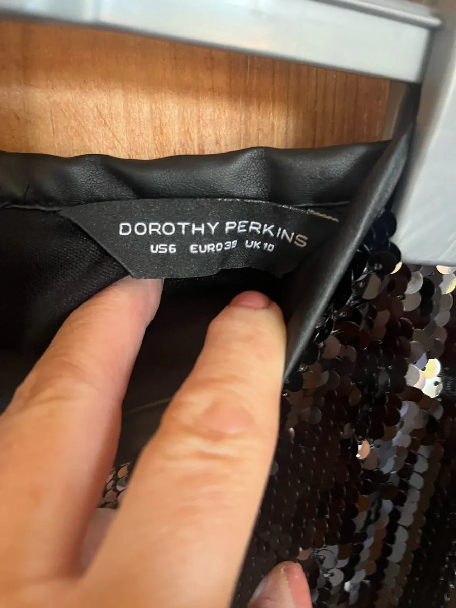 Dorothy Perkins sequinned skirt - Image 2