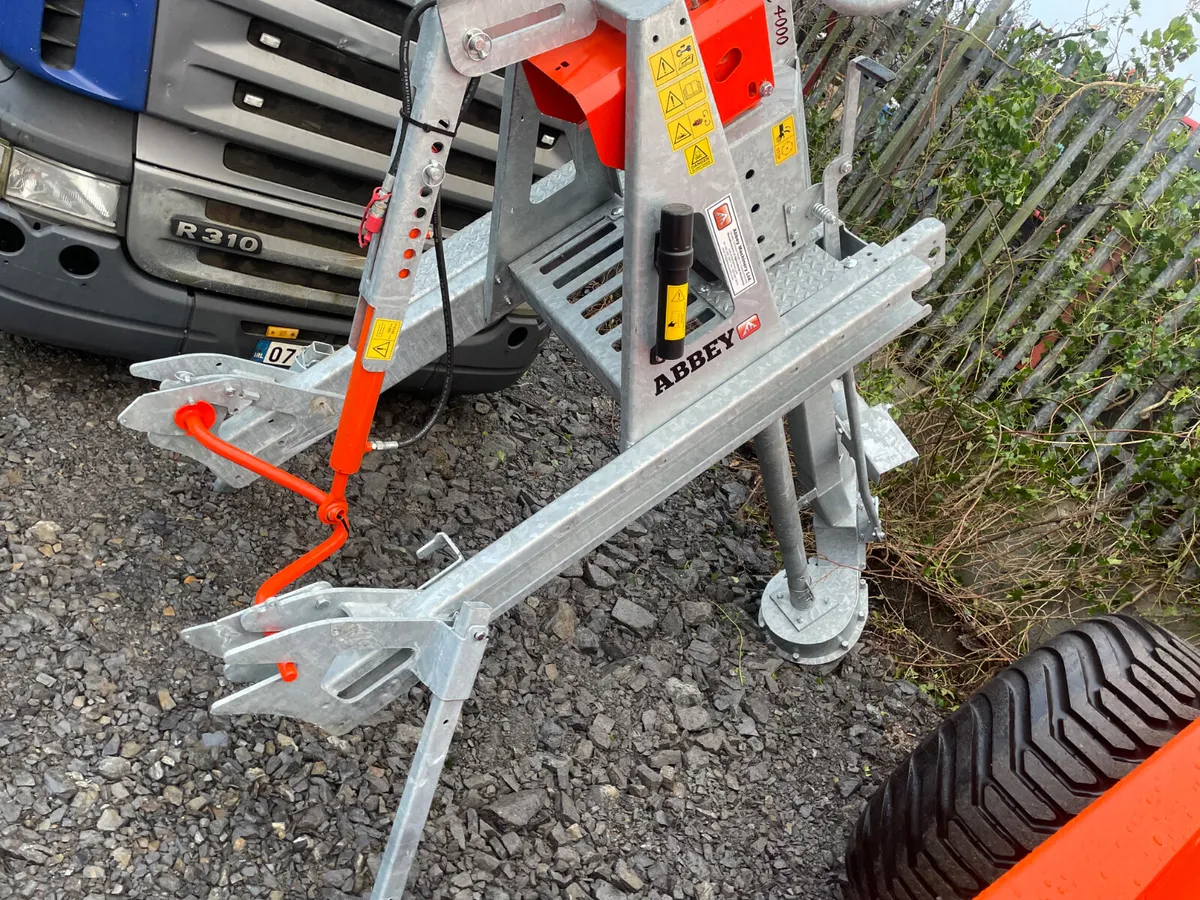 New Abbey Tornado 4000 Pump - Image 1