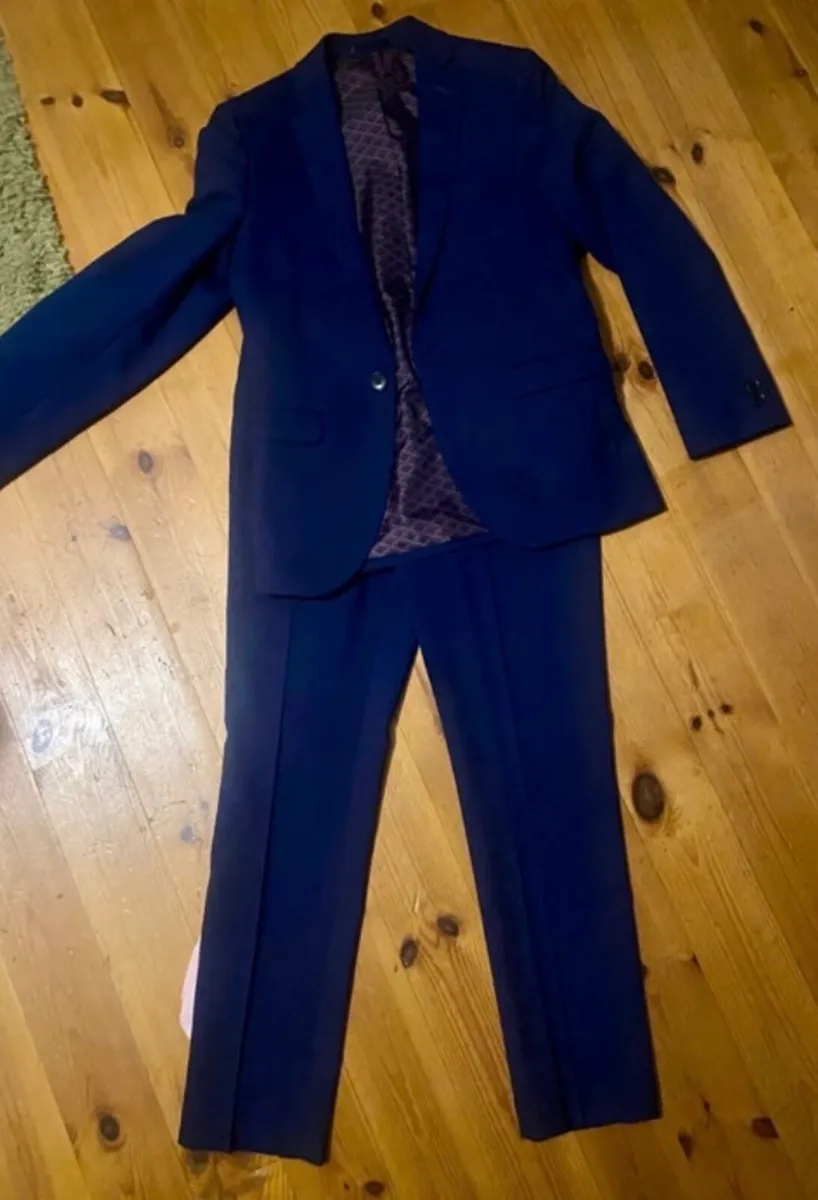 Communion boys suit - Image 1