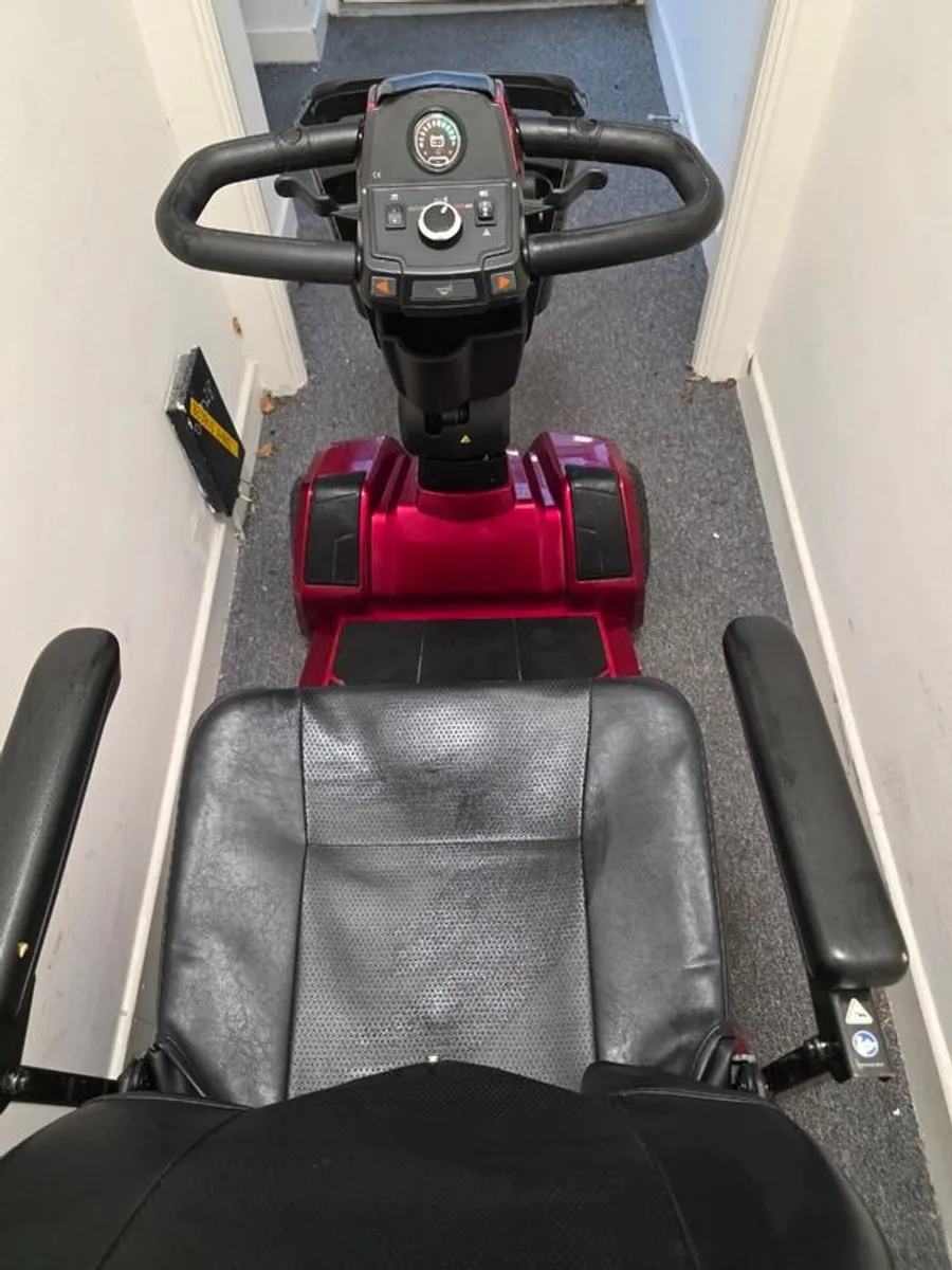 Pride ZT10 Mobility Scooter - Image 2