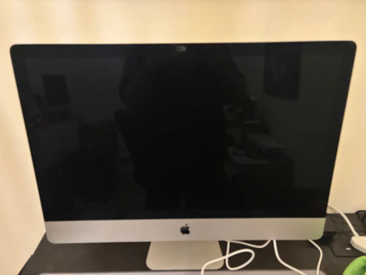 27" 5K 2020 iMac - Image 1