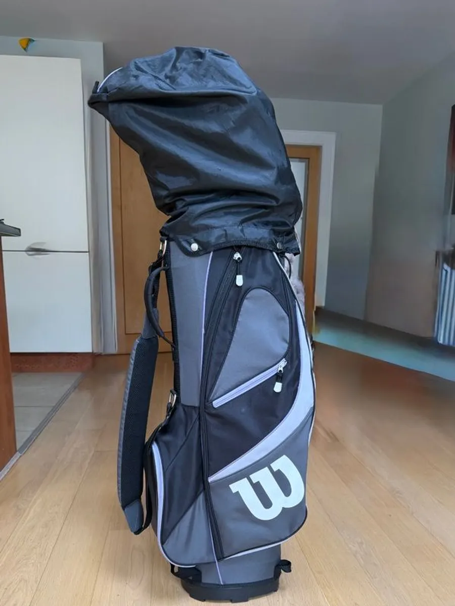 Wilson X31 Package Set Cart Bag Ladies:  Perfect Beginner Golfer Set - Image 1