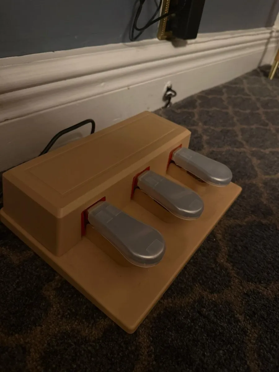 Piano keyboard - Image 3