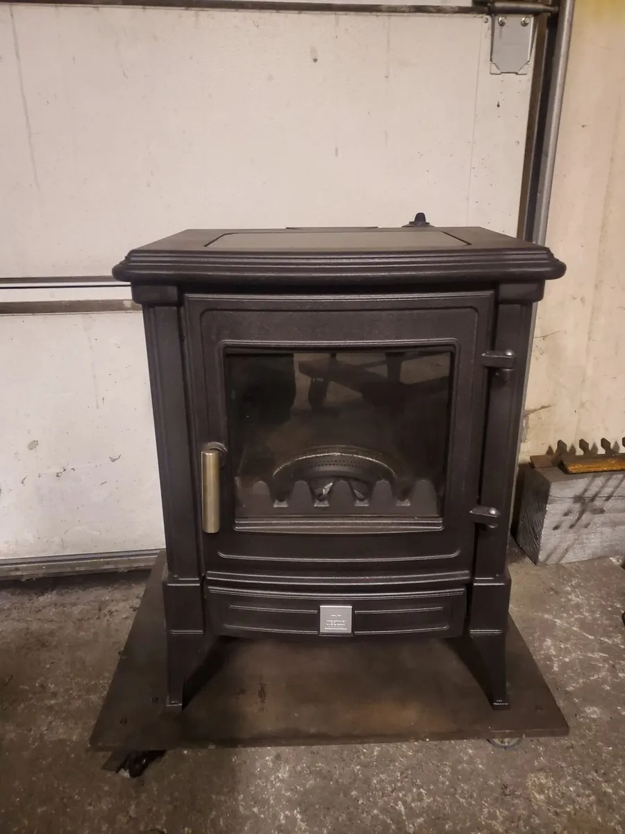 Looking for oil stoves. Anything considered. Not t - Image 2