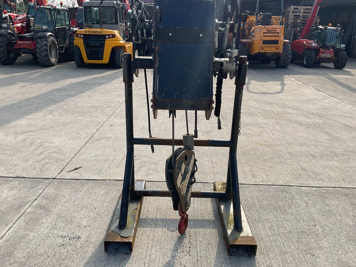 Manitou ST – 5000KG Winch - Image 3