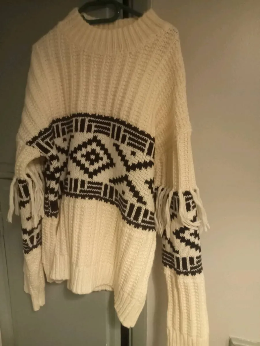 Ladies jumper ax Paris size 10 - Image 1