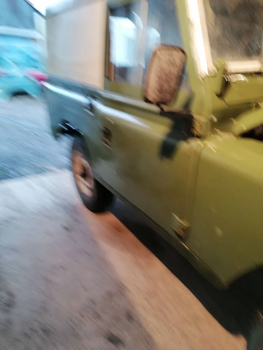 Land Rover - Image 3