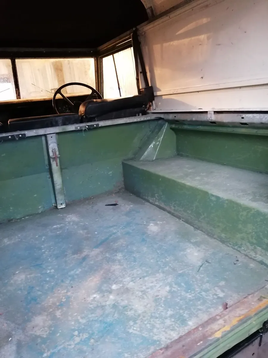 Land Rover - Image 4