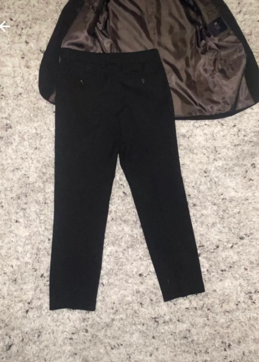 Boys black suit with shirt - Image 3