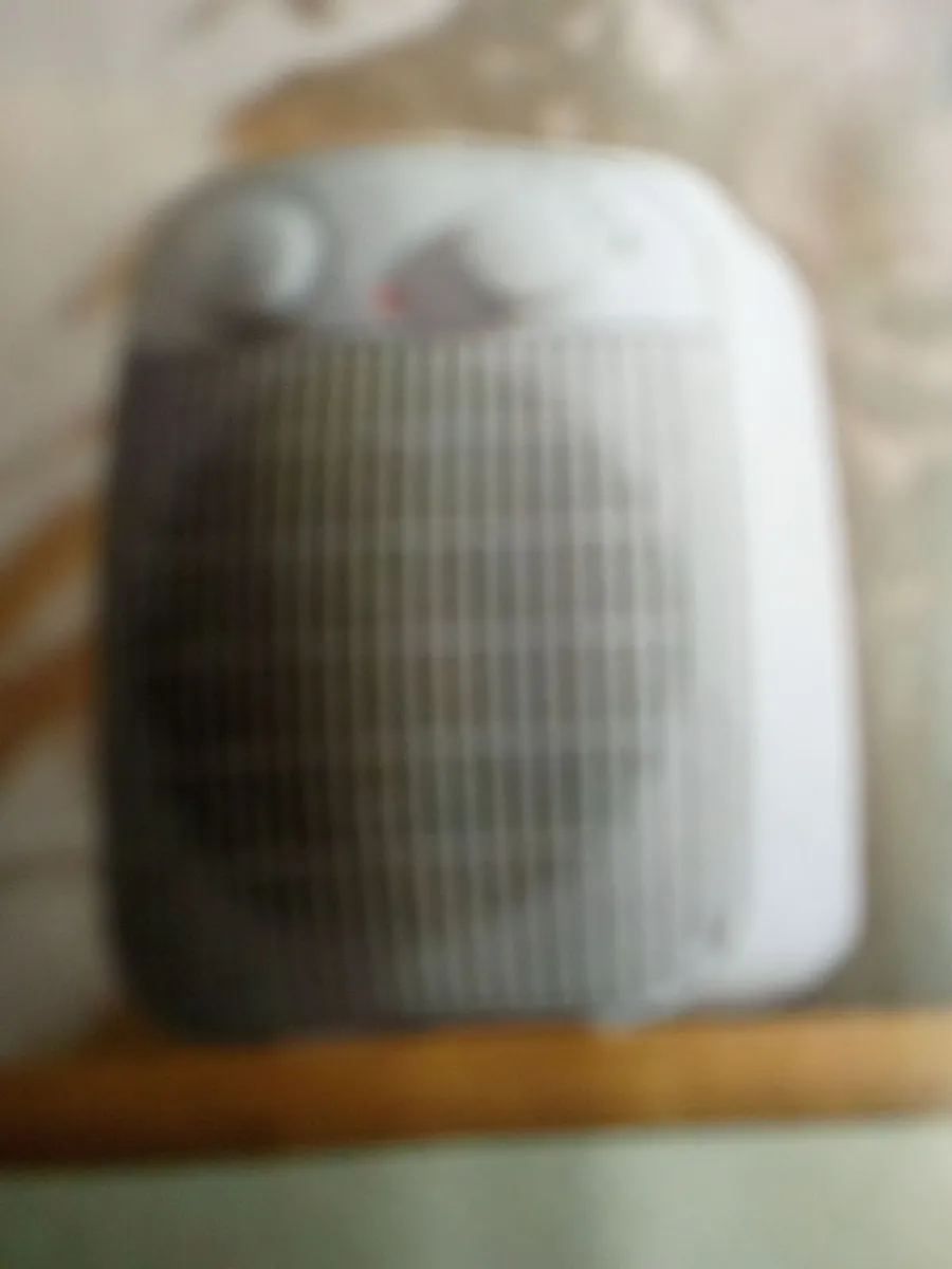 Fan heater working perfect - Image 1