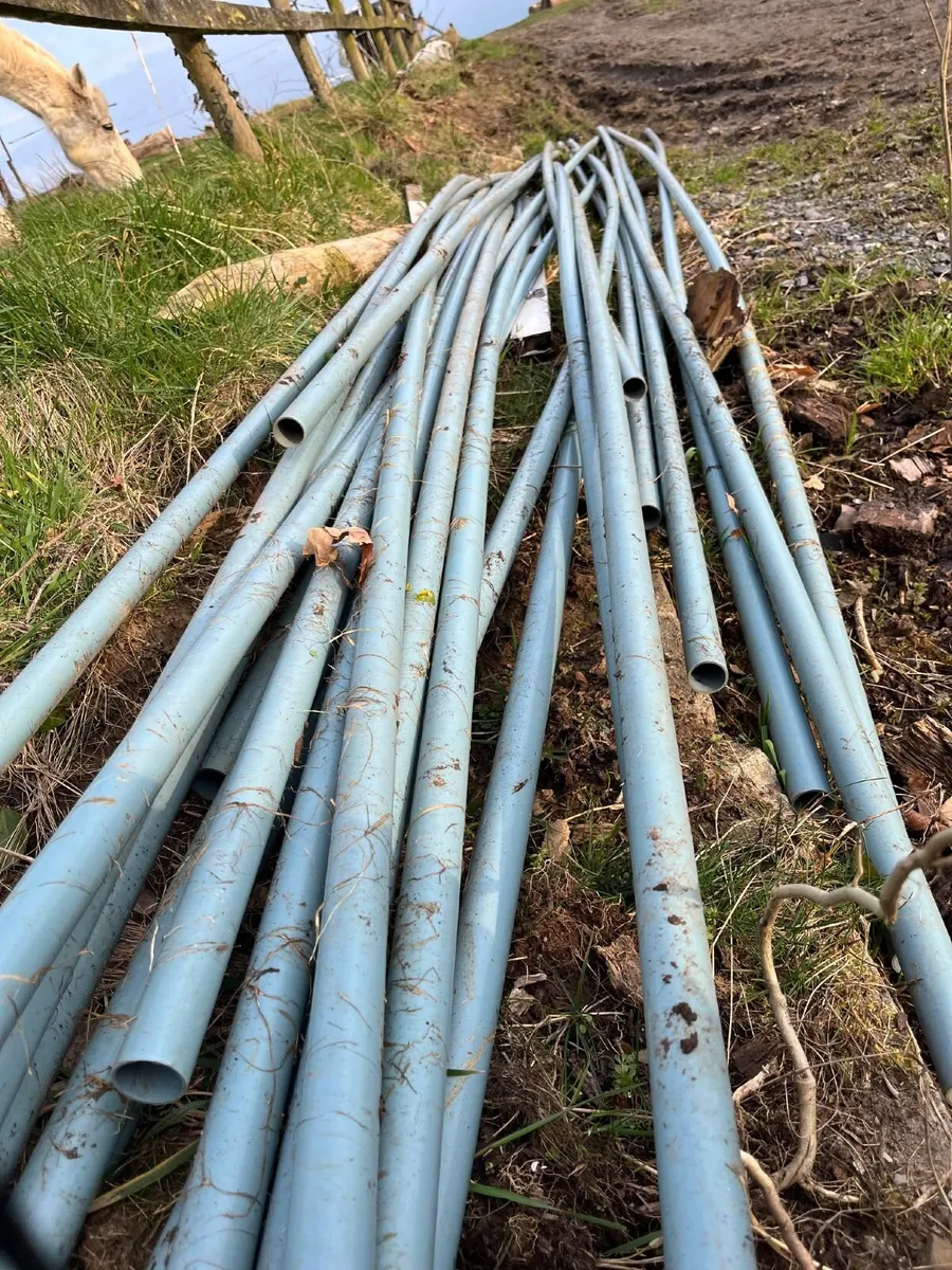 22 narrow pipes suitable for irrigation - Image 2