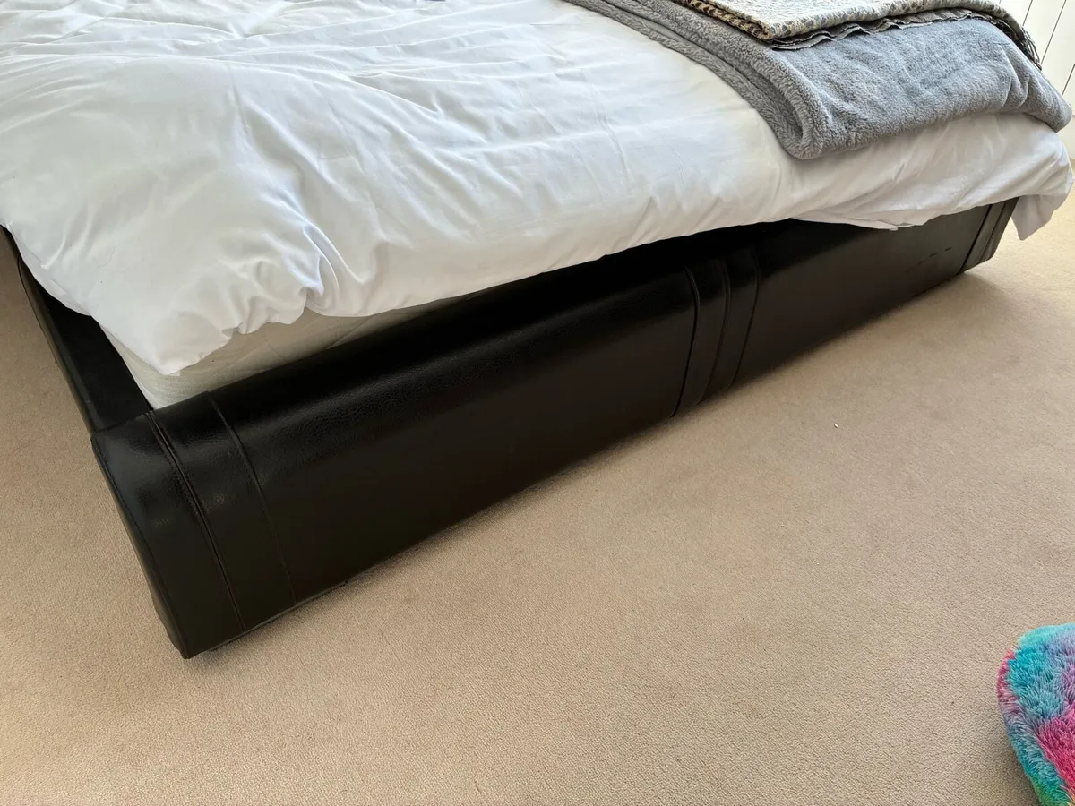 Perfect king bed with side tables included - Image 2