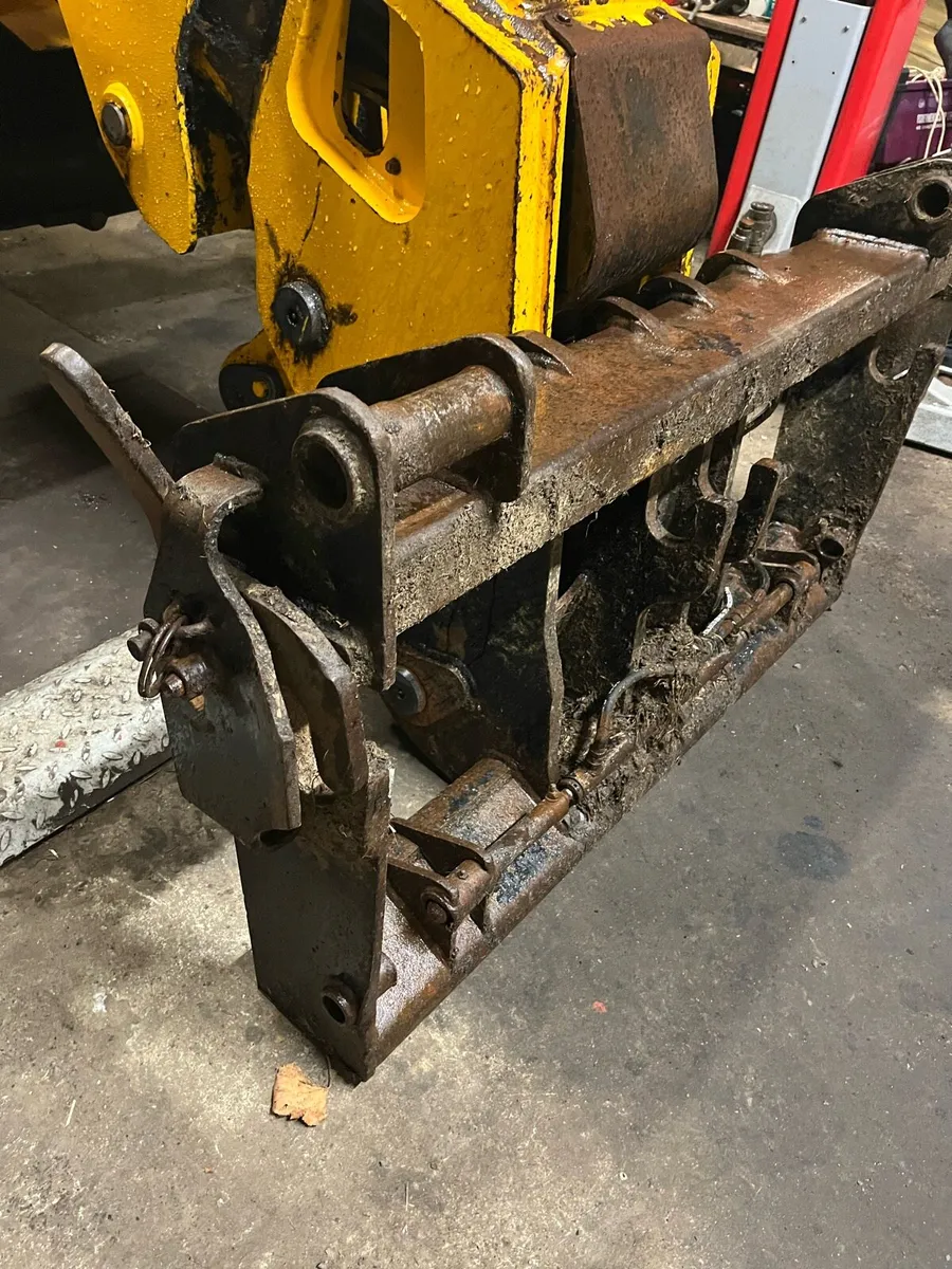 JCB Q Fit Headstock - Image 3