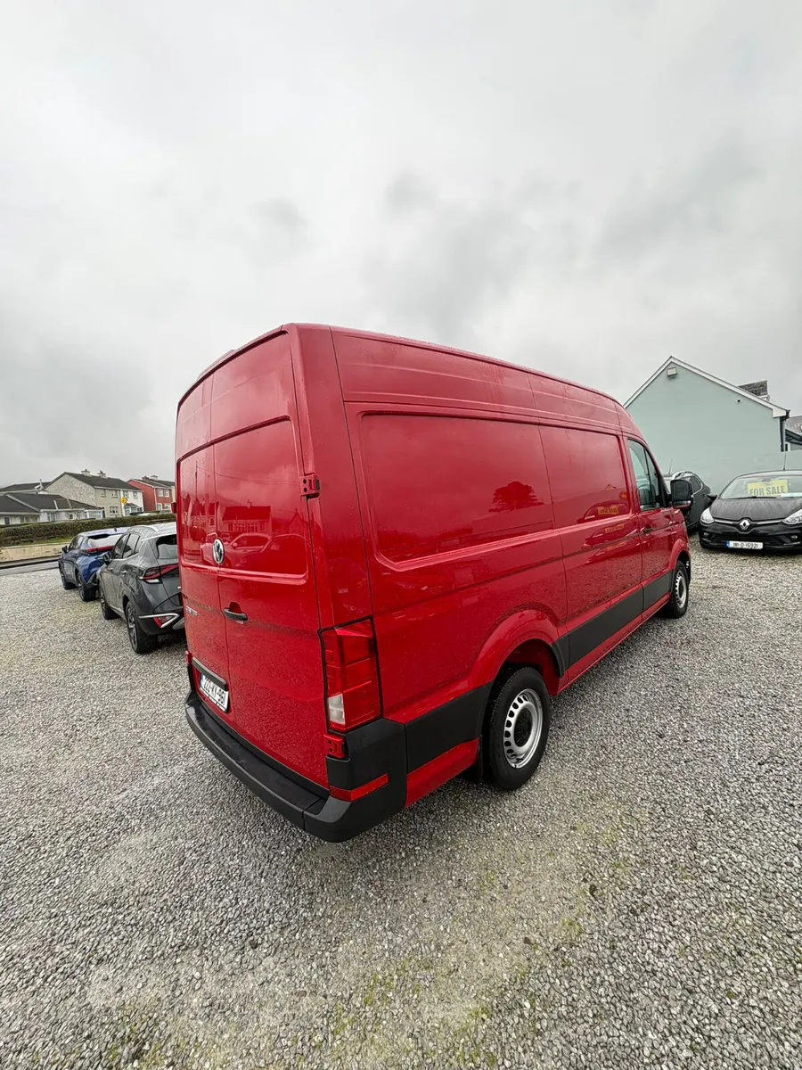 Volkswagen Crafter 2022 - Image 2