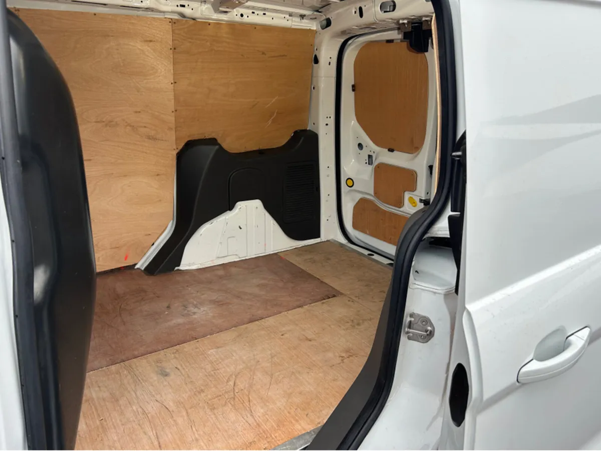 Ford Transit Connect ACTIVE - 1.5 TD - Image 2