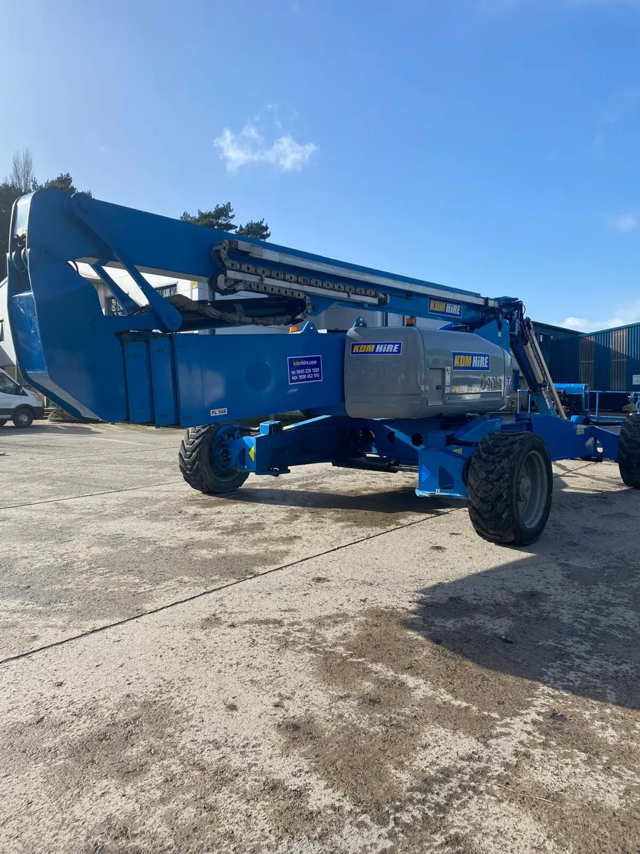 2016 GENIE ZX-135/70 141FT ARTIC DIESEL BOOM LIFT - Image 2