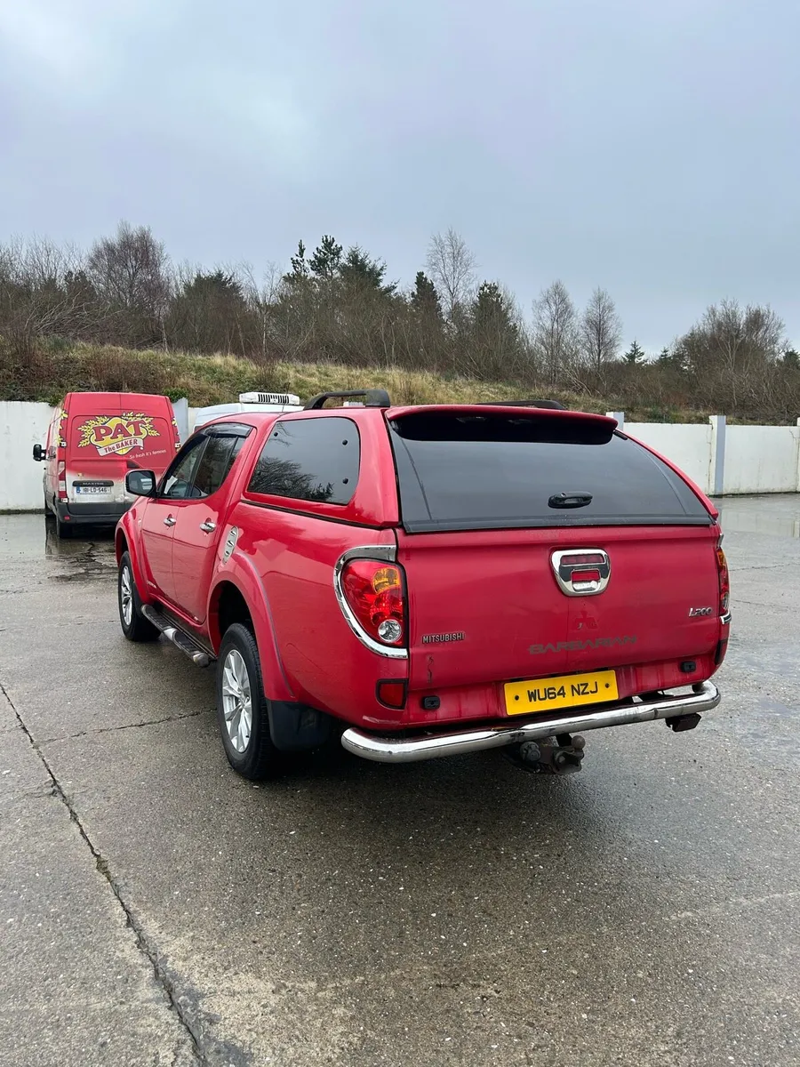 Mitsubishi L200 low miles - Image 4