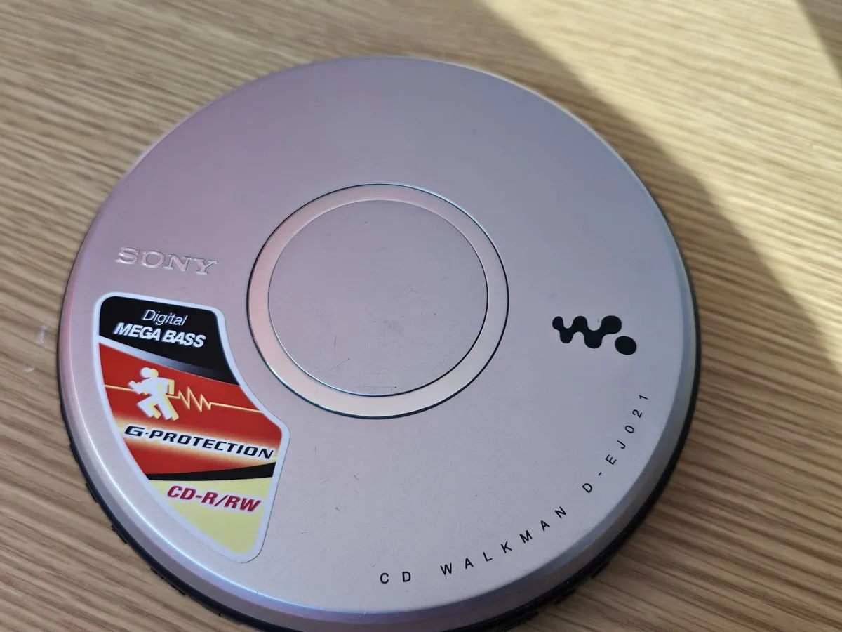 Sony CD Player Walkman Portable Personal Discman D - Image 1