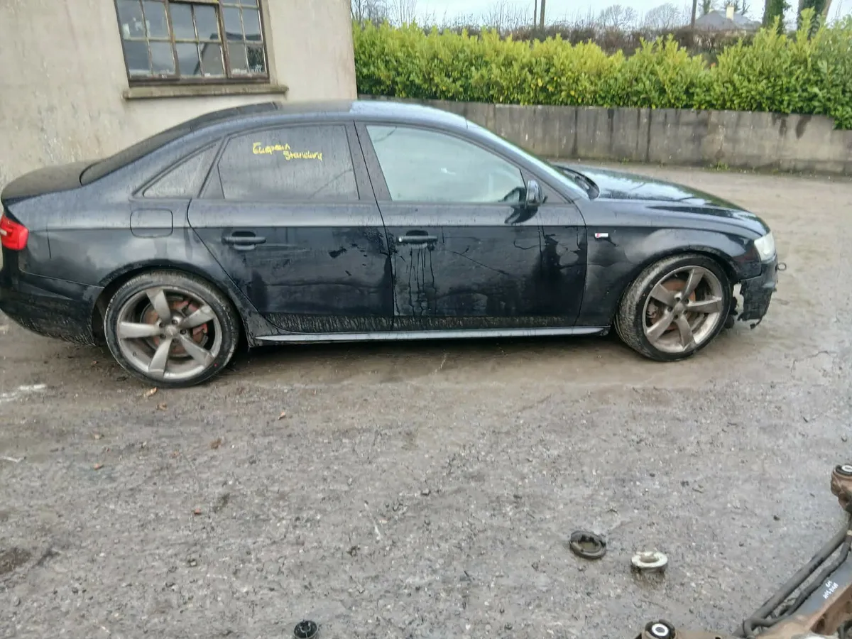 2013 AUDI A4 BLACK EDITION S LINE TDI BREAKING - Image 2
