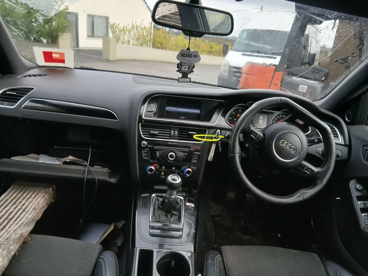 2013 AUDI A4 BLACK EDITION S LINE TDI BREAKING - Image 3