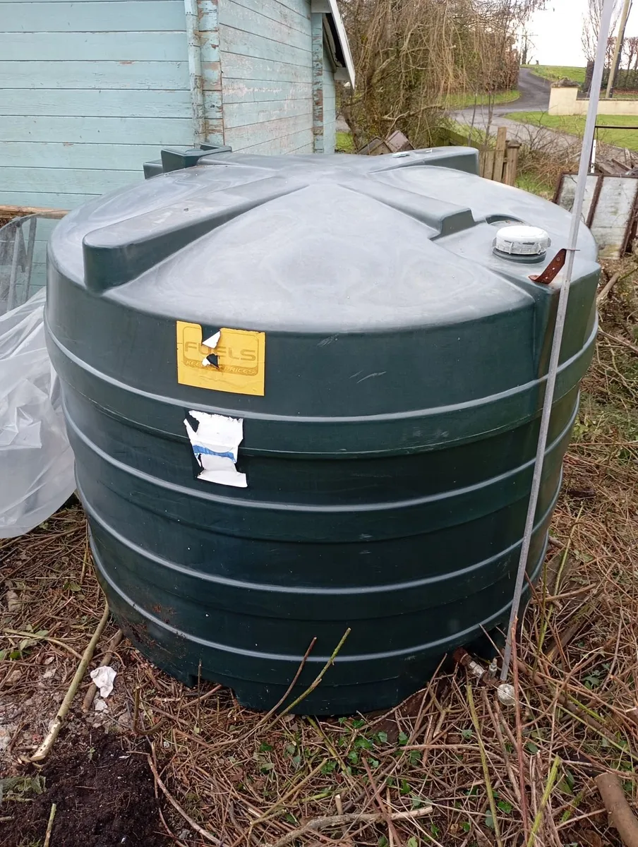 Oil tank - Image 2