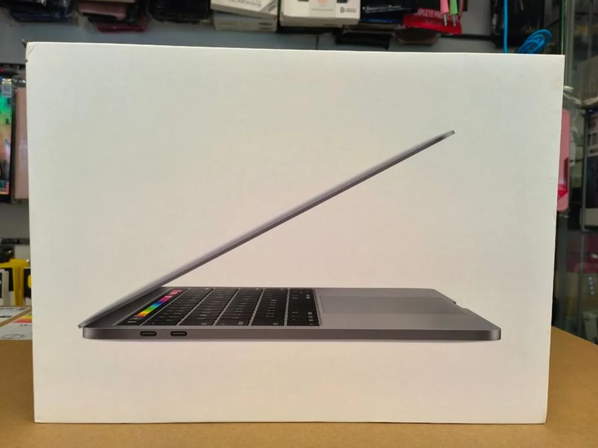 Touch Bar Apple MacBook Pro 13" (2019) 128GB SSD 8GB RAM Core i5 1.4GHz (A2159) Battery Cycle: 76 - Image 2
