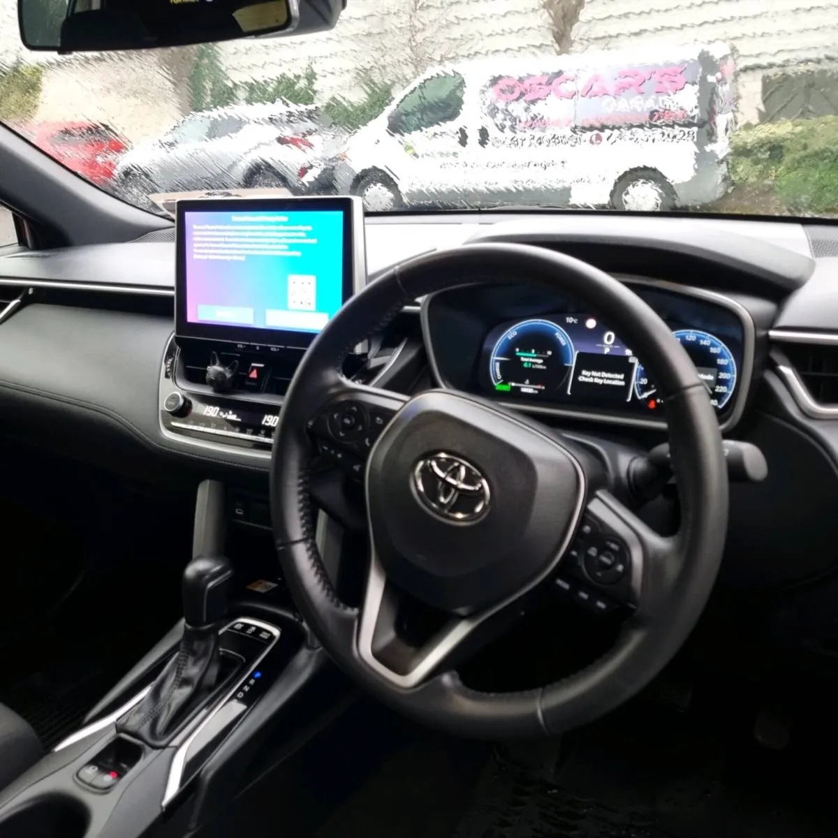 Toyota Corolla CROSS taxi for rent - Image 3