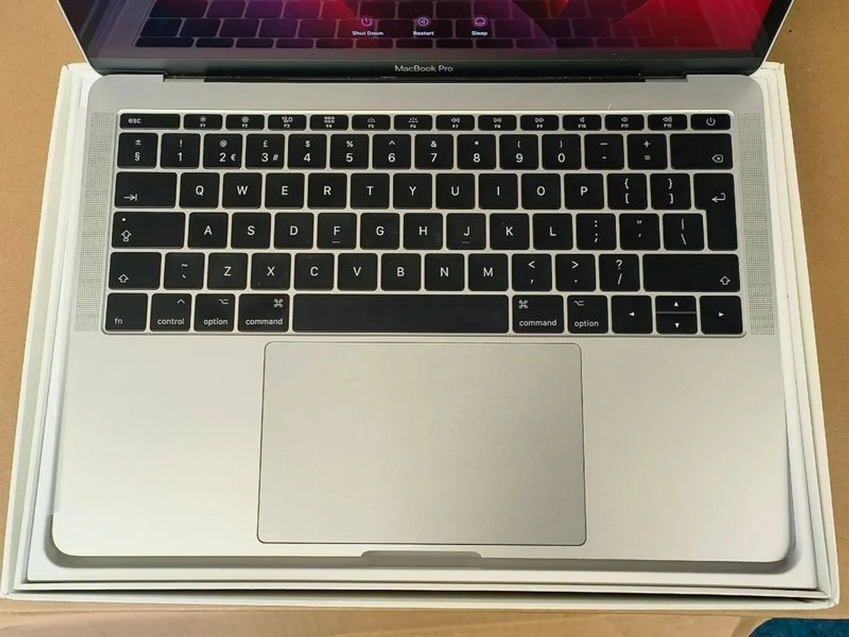 Apple MacBook Pro 13 A1708 i5 2.3GHz 8GB 128GB macOS Ventura 13.7.8 Grey Battery Cycle: 466) - Image 3