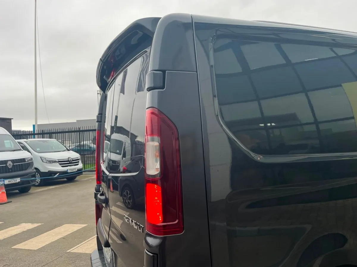 Renault Trafic LL30 Blue dCi 170 Auto EDC Extra Sp - Image 4