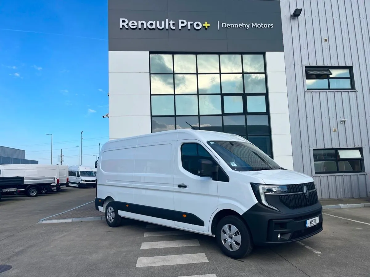 Renault Master 2.0 - Image 1