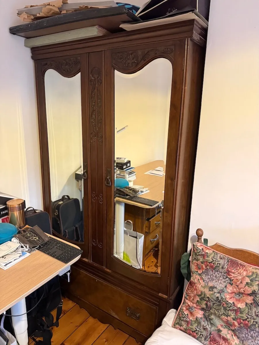 Antique mahogany wardrobe - Image 2