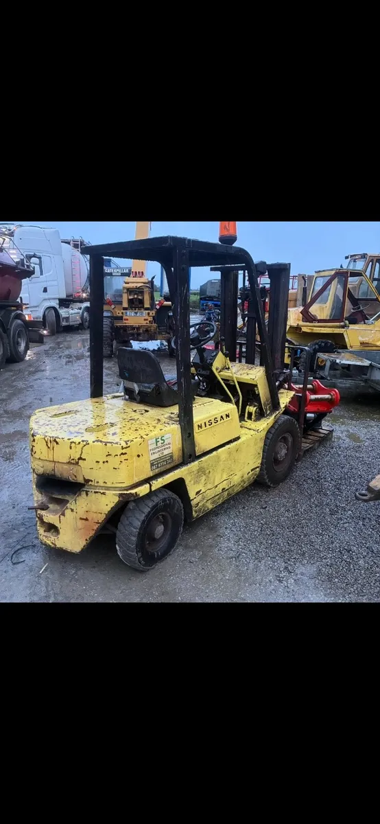 Nissan forklift 3 ton - Image 2