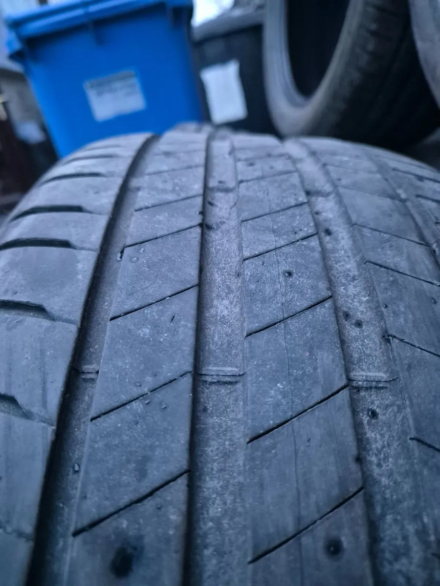 4 Part Used Tyres Bridgestone 245 / 45 / R18 - Image 4
