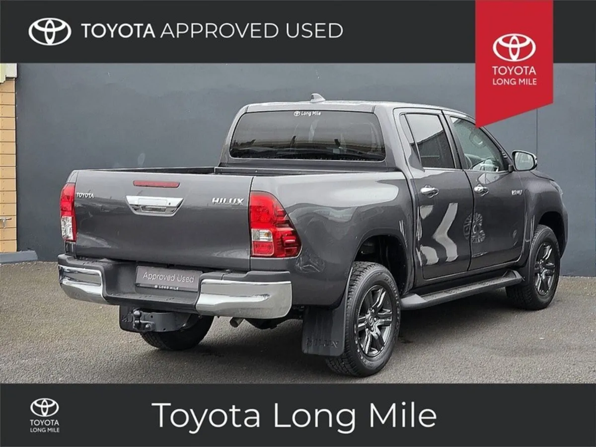Toyota Hilux 2.4 SR5 D/CAB AUTO - Image 3