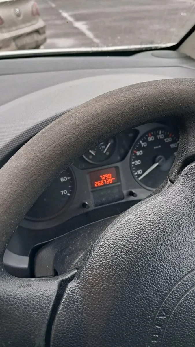 Berlingo 3 seater - Image 4