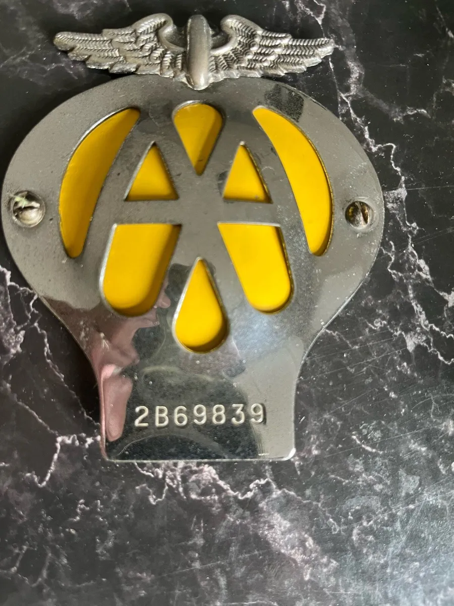 Vintage 1960 AA Badge - Image 3