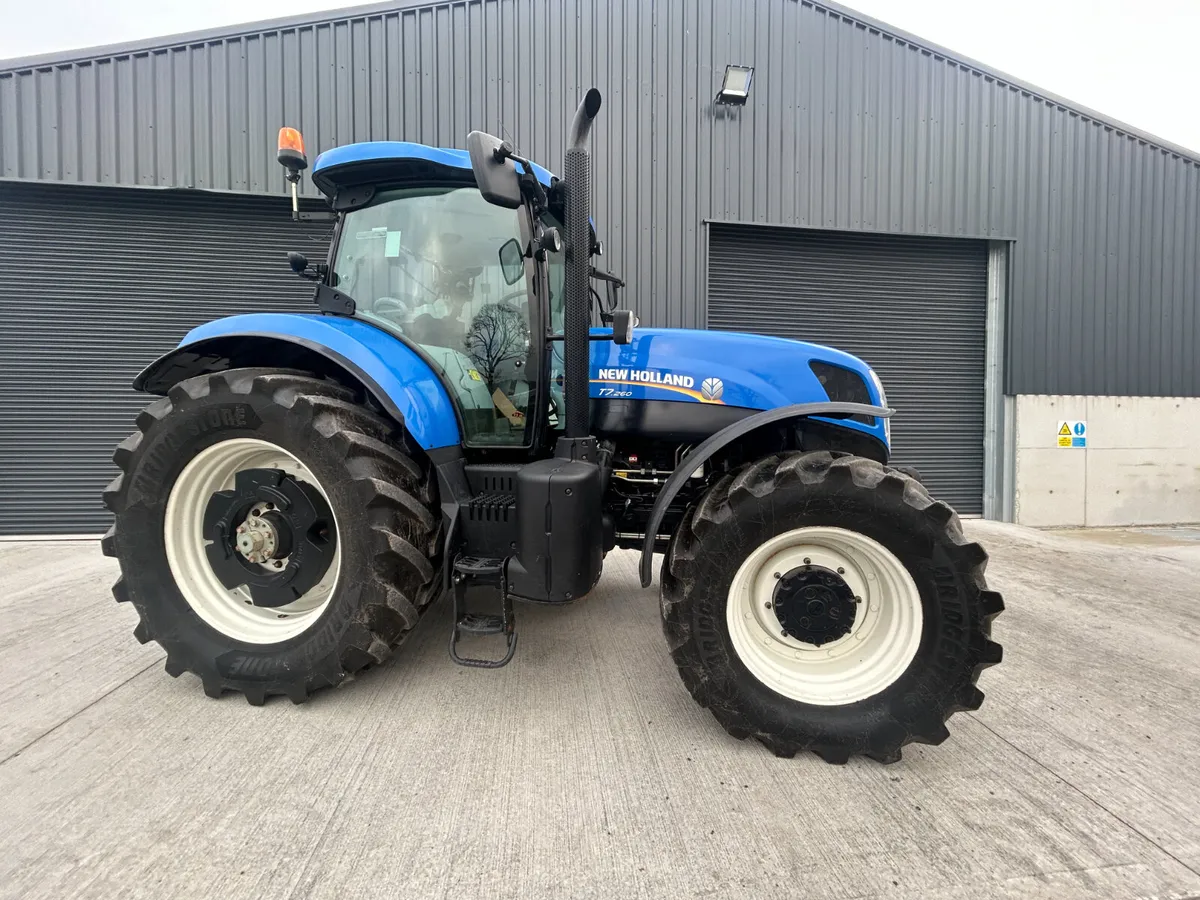 2013 New Holland T7.260 Tractor - Image 2
