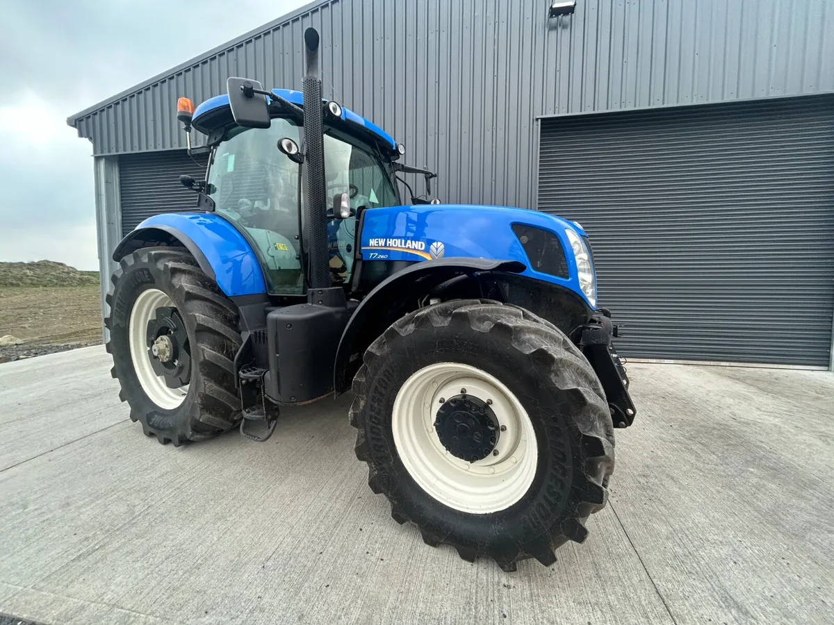 2013 New Holland T7.260 Tractor - Image 1