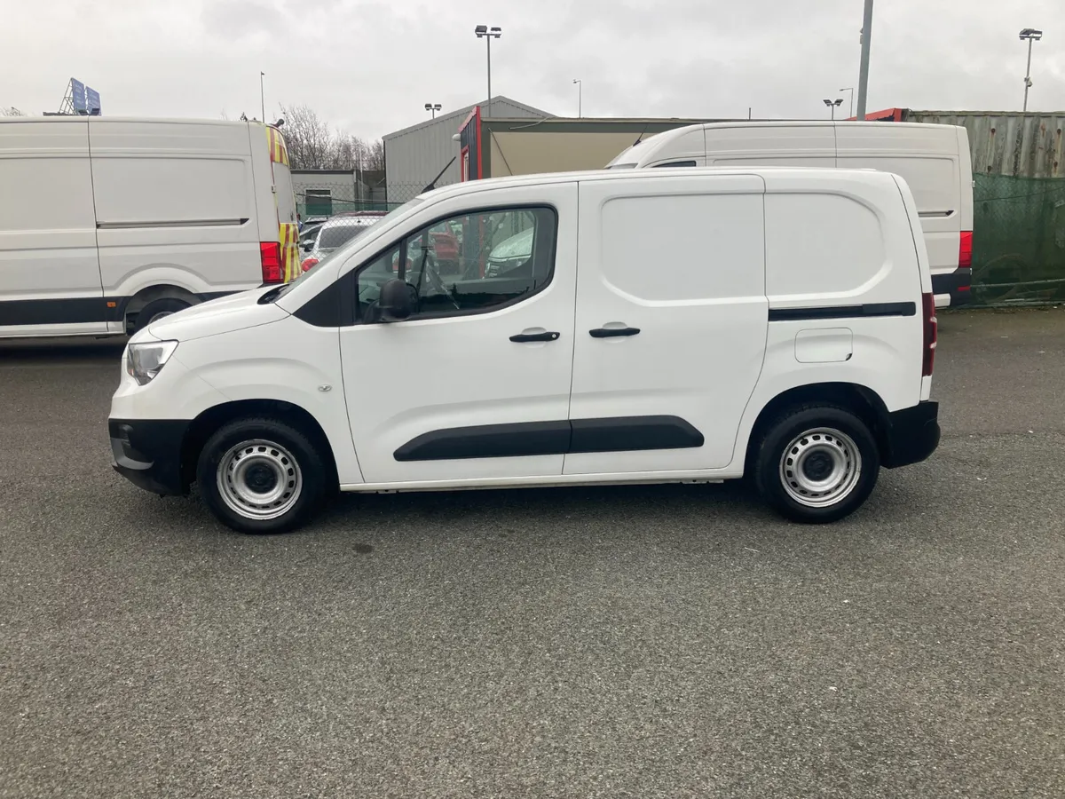 Opel Combo 2021 - Image 4