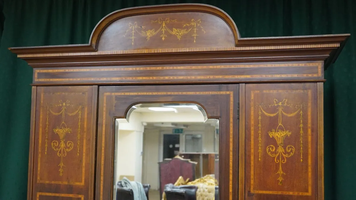 Edwardian Inlaid Mahogany Wardrobe - Image 3