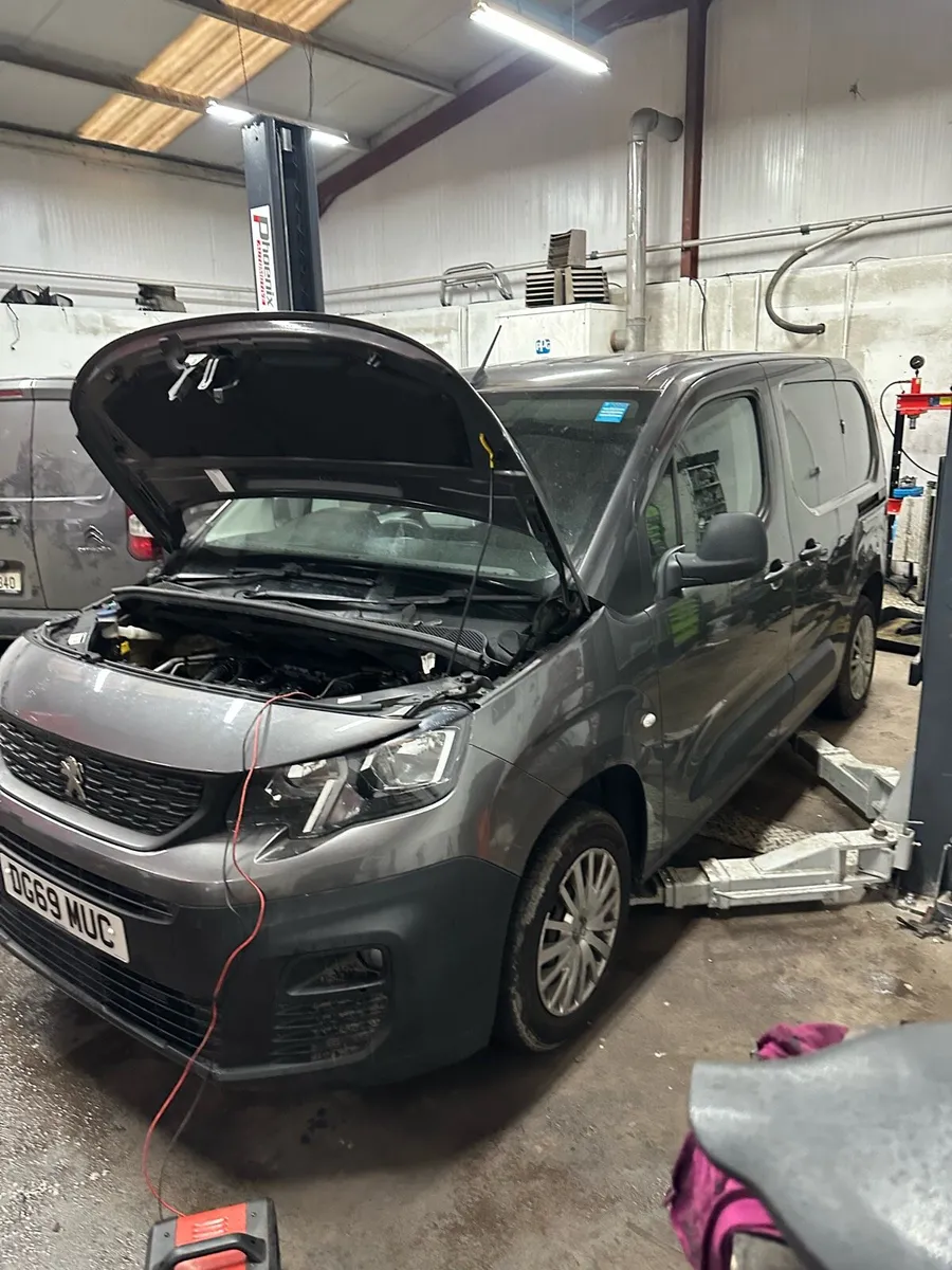 2019 Peugeot partner 1.5 for breaking - Image 1