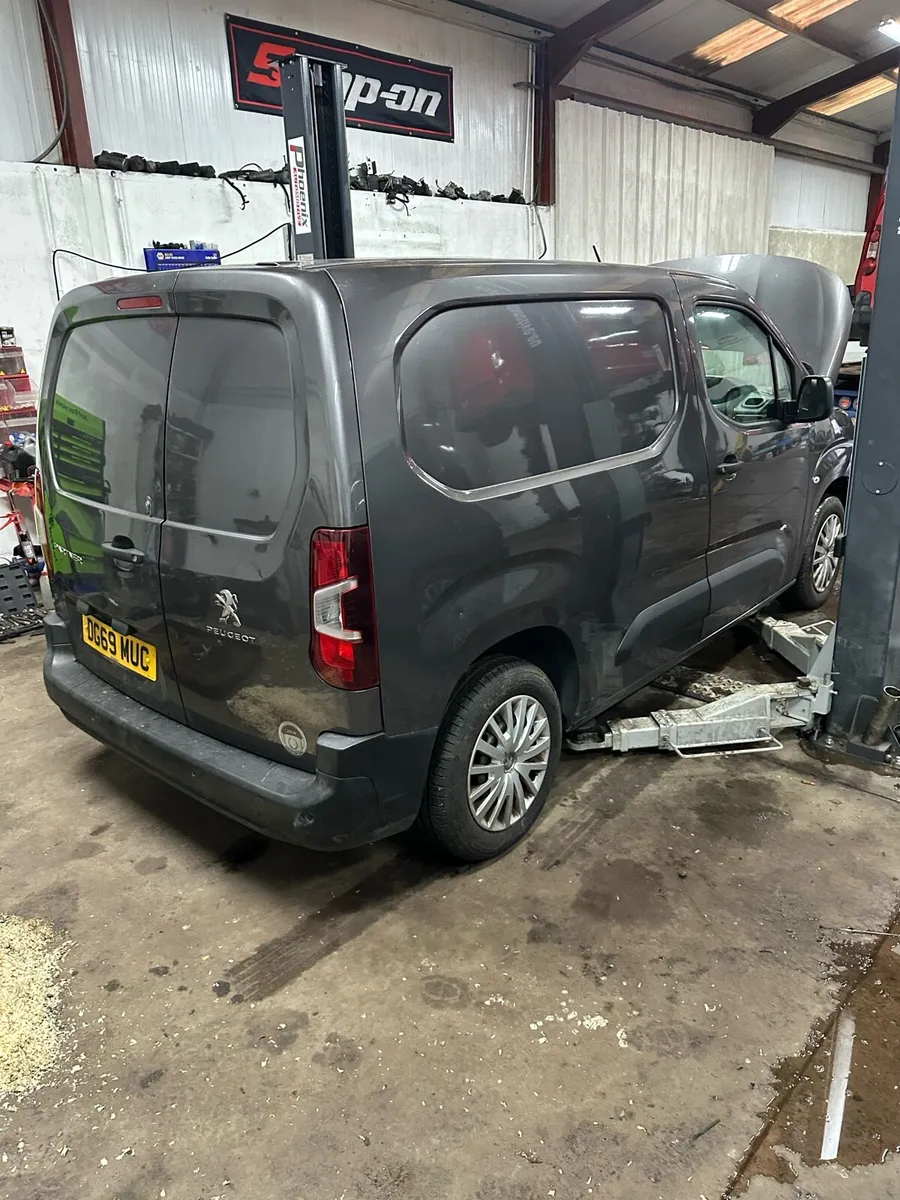 2019 Peugeot partner 1.5 for breaking - Image 3