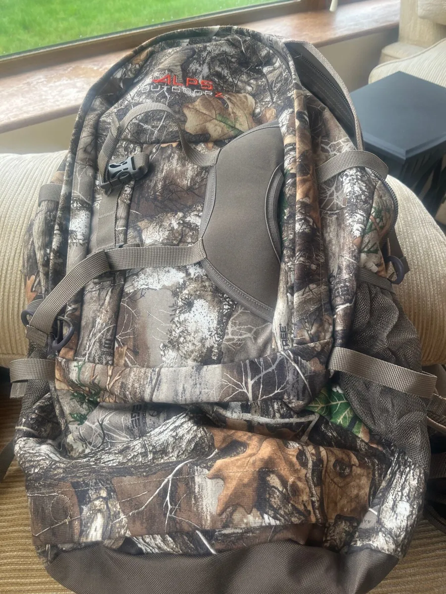 Alps OutdoorZ Falcon Backpack New with Tags - Image 2