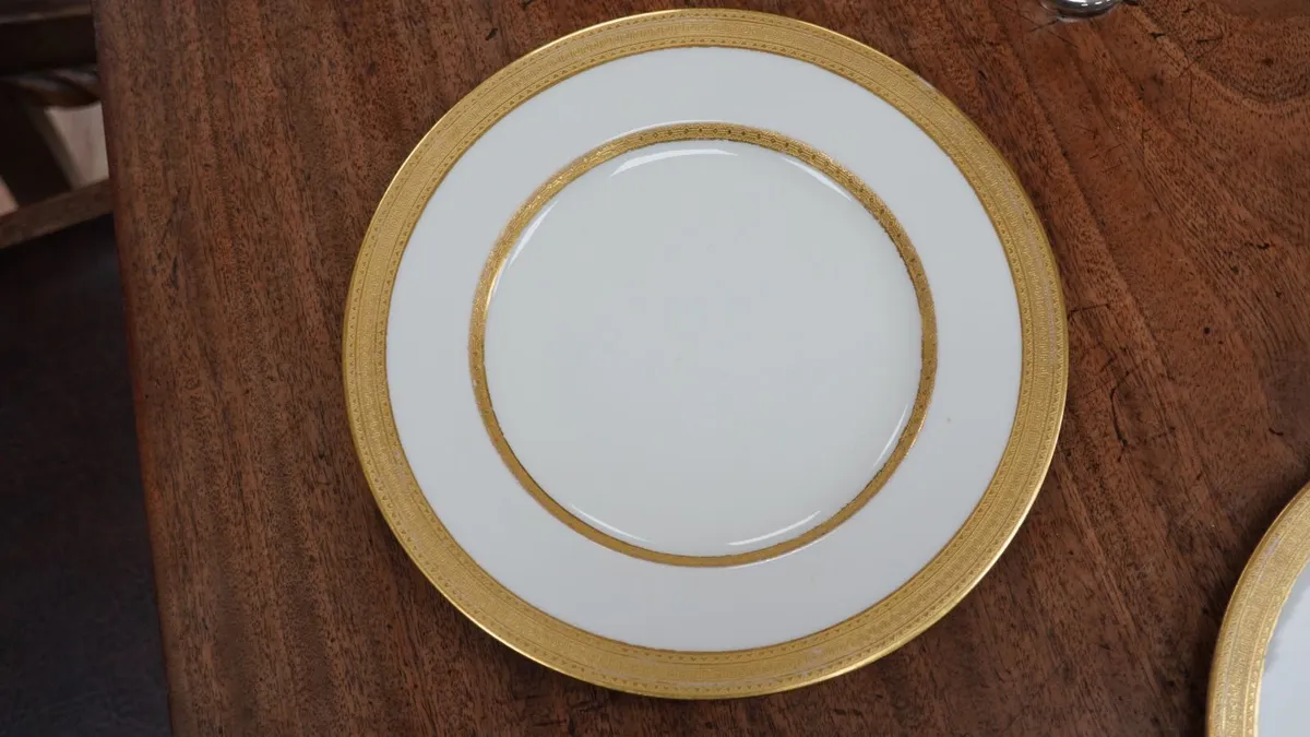 Antique Royal Worcester Set of 6 Plates - 9 in - Image 2