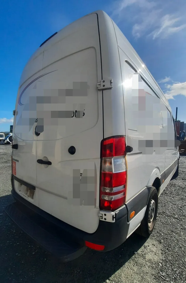 2017 Mercedes Sprinter For Dismantling - Image 4